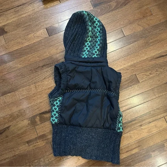 Free people size small wool and sweater puffer vest fair isle detail - Picture 7 of 14
